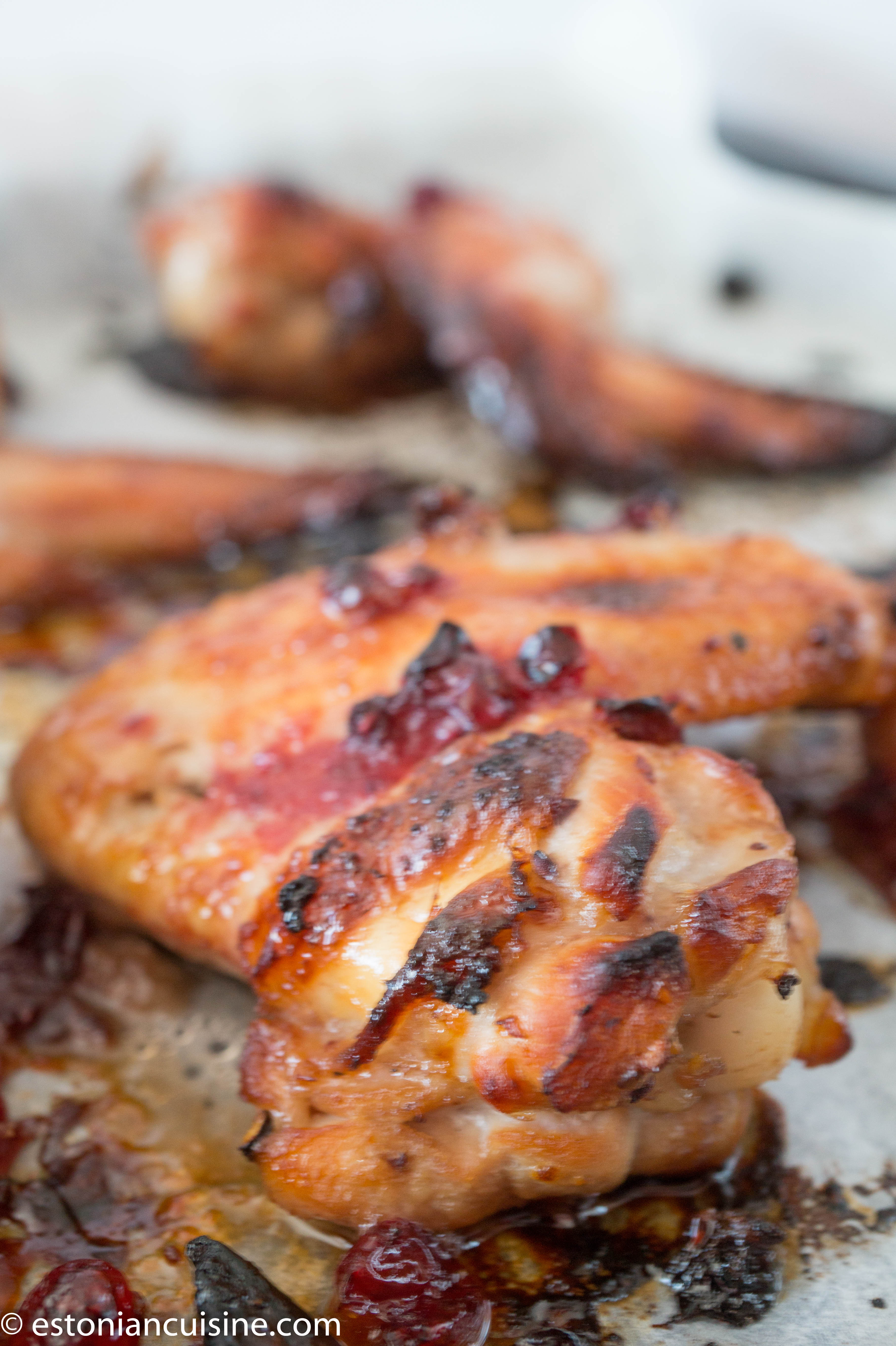 Chicken Wings Marinated in Cranberry and Honey Sauce. Kanatiivad ...
